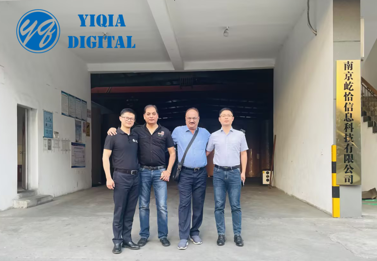 YIQIA-DIGITAL-WITH-CUSTMOR